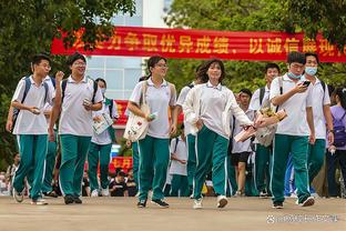 为徐根宝庆祝80岁大寿，根宝基地举办梯队对抗赛